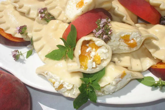 Pierogi z serem i brzoskwiniami 1 kg